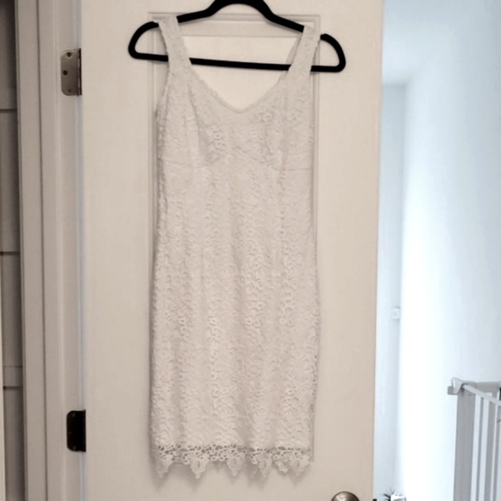 NWOT Guess Dress Size 6
